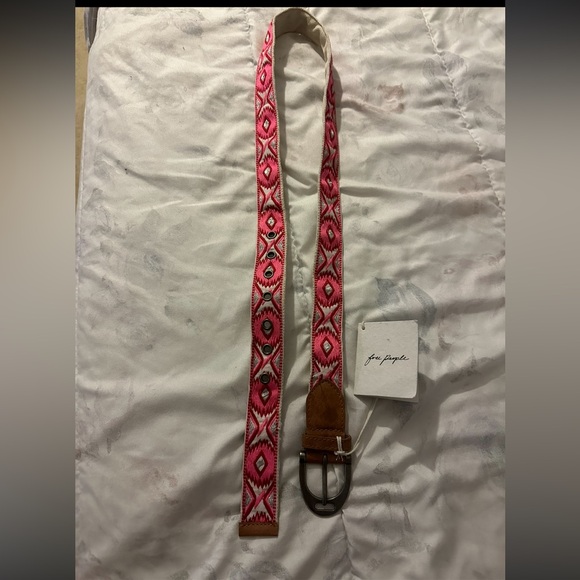 New Free People belt - Picture 1 of 3